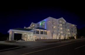 Отель Holiday Inn Express Pigeon Forge – Sevierville, an IHG Hotel  Пиджен Фордж